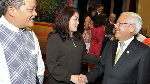 ນະຄອນໂຮ່ຈິມິນ ພົບປະສັງສັນກັບຊາວ ຫວຽດນາມ ອາໄສຢູ່ຕ່າງປະເທດ